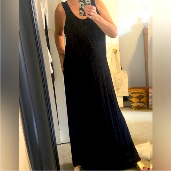 Lord & Taylor Dresses & Skirts - Lord & Taylor Black Sleeveless jersey Maxi Dress
